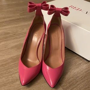 Pink Patent Pumps with Bow 🎀💞